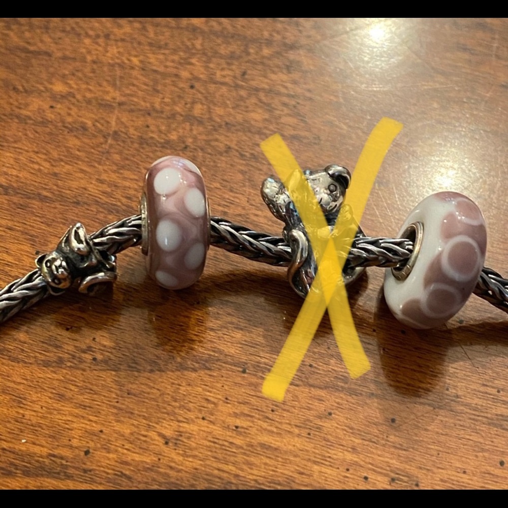 Sold! Trollbeads Kittens and two pink uniques